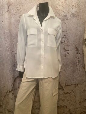 Aritzia Babaton White Tencel Blouse